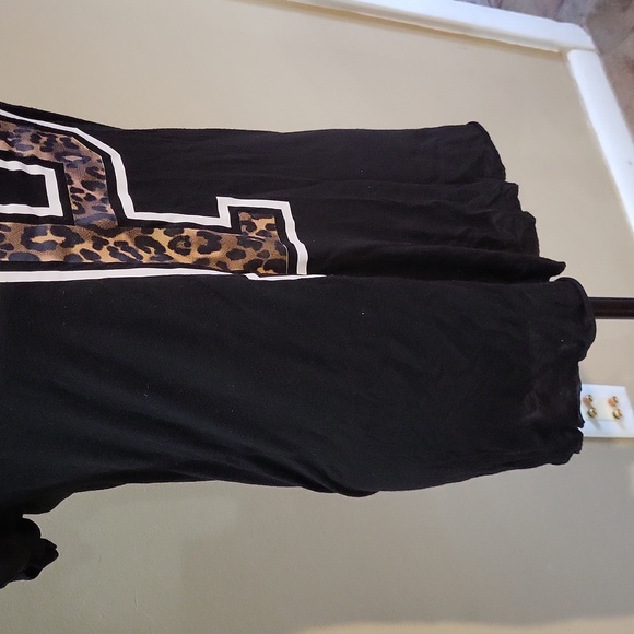 Victoria's Secret PINK Shirt - Picture 3 of 15